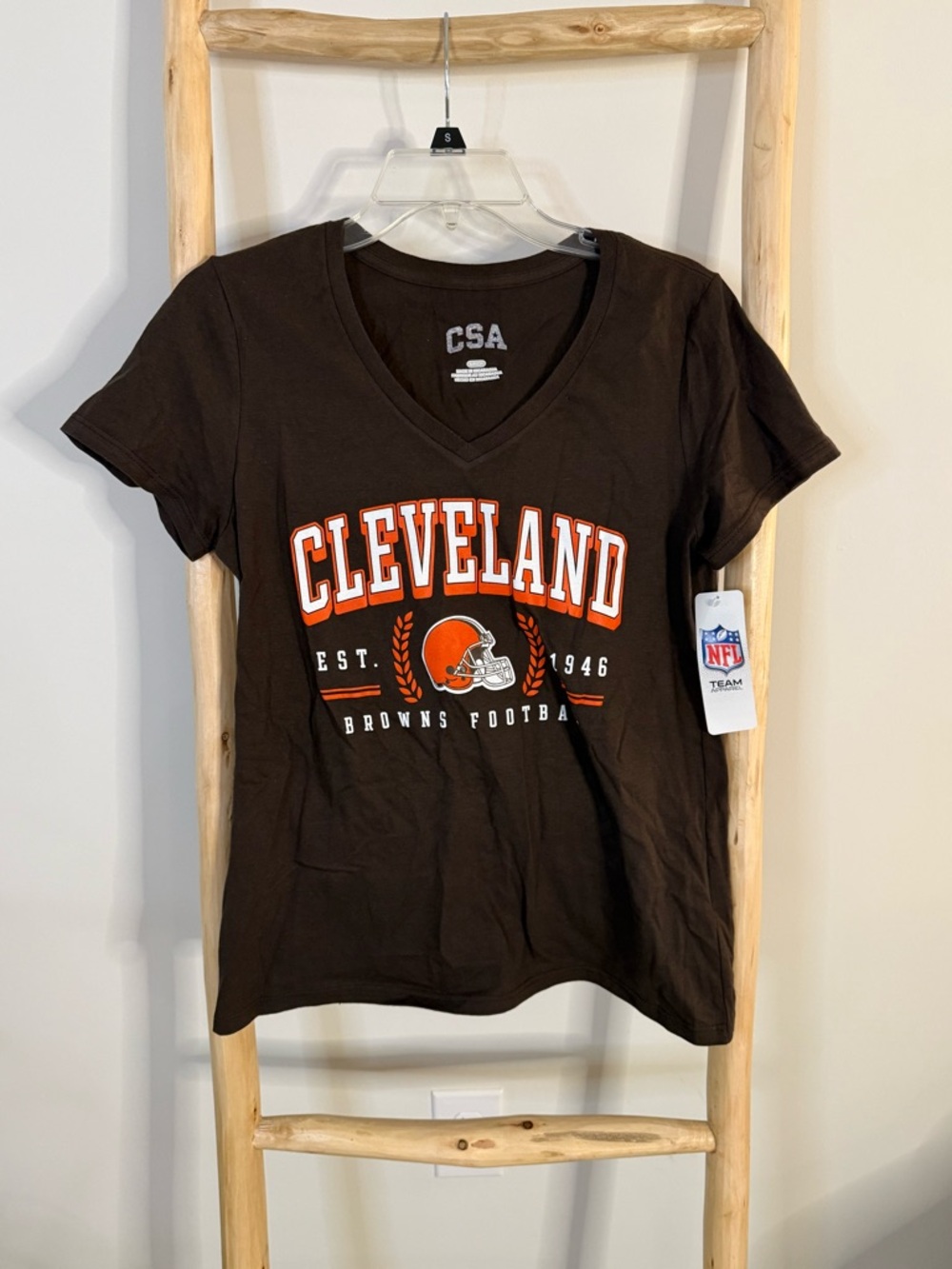 Cleveland Browns Women's Brown V-Neck Tee - CSA
